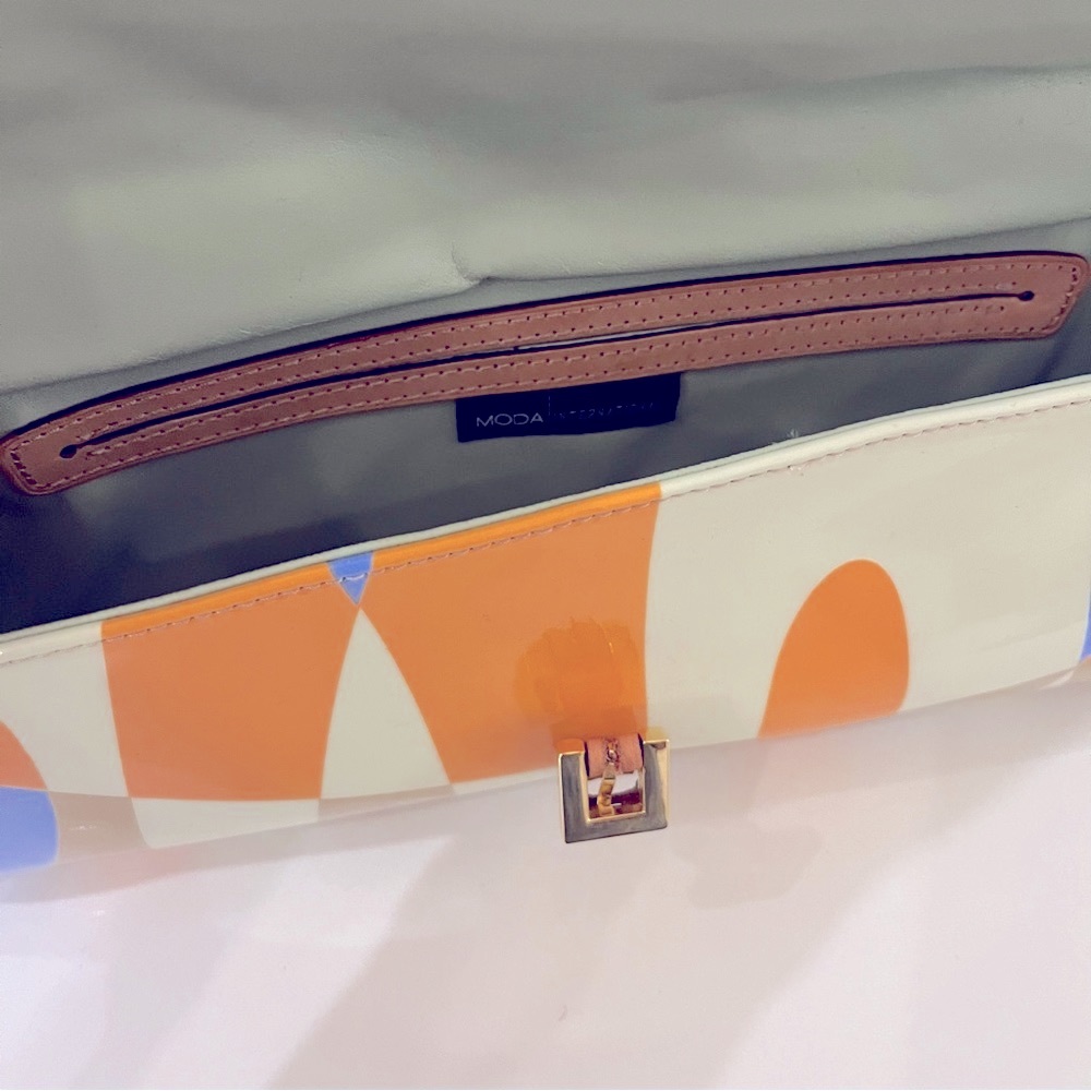 Moda International Print  Crossbody/ Clutch - Picture 10 of 11